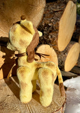 Load image into Gallery viewer, Giraffe